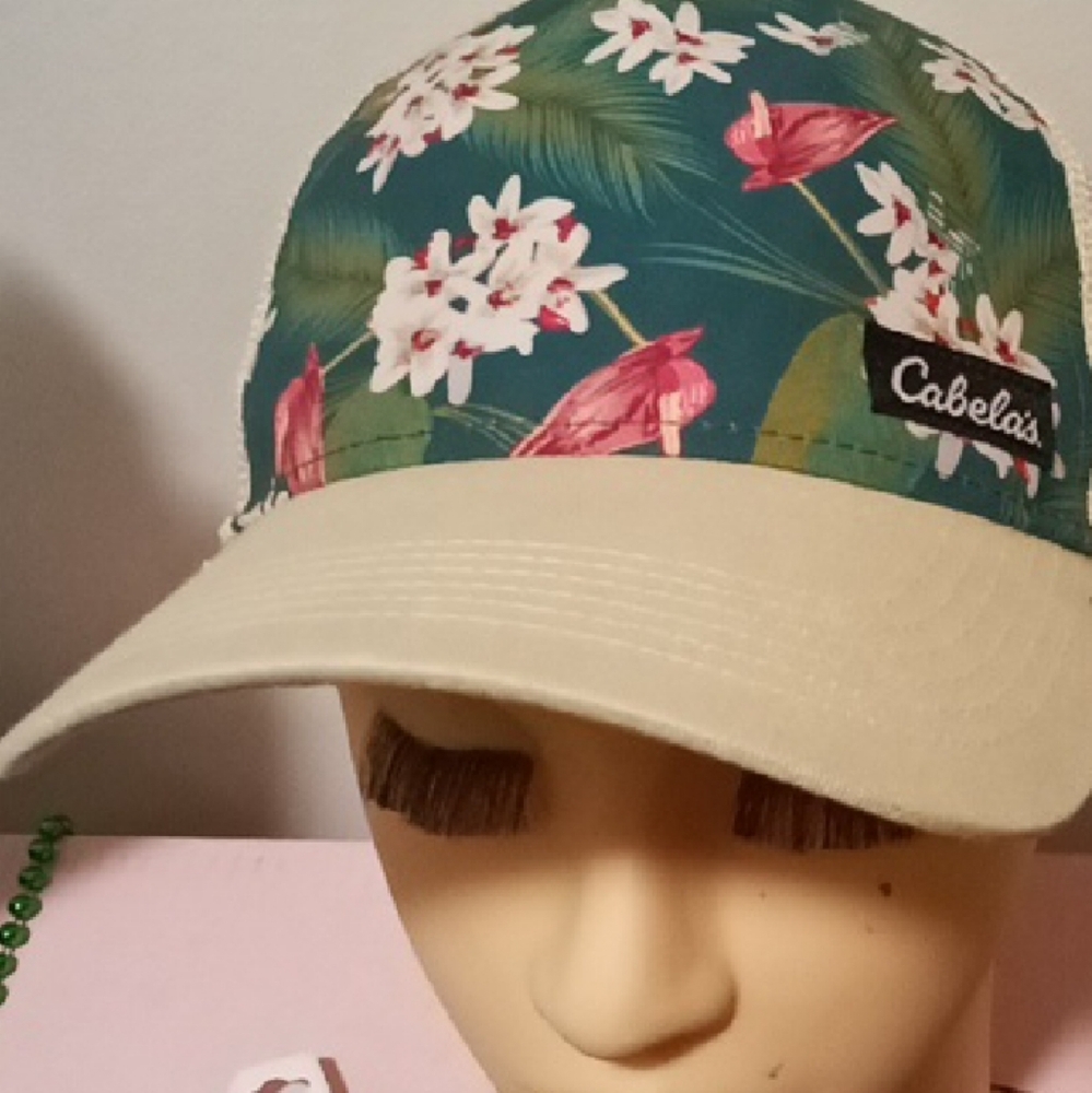 Cabela's Ladies Tropical Print Cap - Green and Tan NWOT